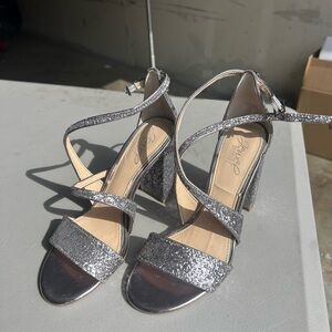 Badgley Mischka Silver Glitter Strappy Heels